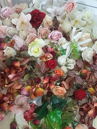 gül puketi: Böyük dekorativ süni gül dəsti - Çeşid: güllər və yarpaqların qarışıq — 2
