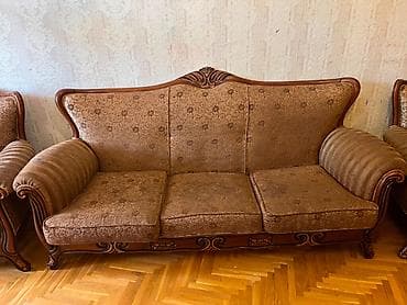 2 el: Klassik üslublu yumşaq mebel dəsti Tərkibi: - 3 nəfərlik divan - 2 — 2