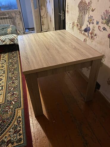 masa oturacaqlar: Qonaq otağı üçün, İşlənmiş, Açılmayan, Kvadrat masa, 6 stul — 6