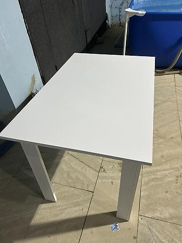 balkon stul: Ağ rəngli sadə dizaynlı masa - Minimalist üslub, düz kənarlı — 2