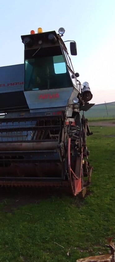 taxıl biçən kombayn: Kombaynlar — 3