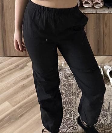 Qadın üçün qara rəngli rahat şalvar - Model: düz kəsim, boğaz hissəsi