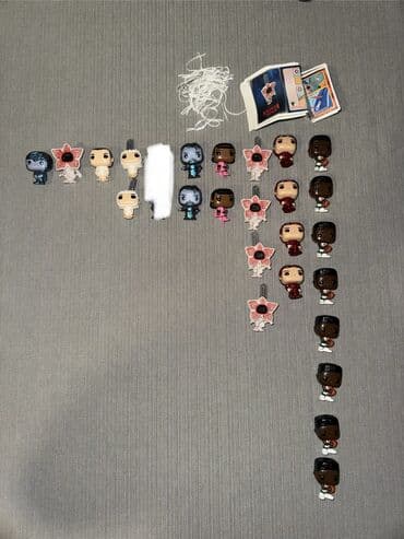 Kinder joy Stranger Things fiqurlari satilir. Adi Will ile barter