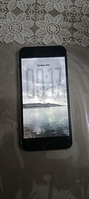 samsung a12 64gb: IPhone SE 2020, Ağ, Qırıq — 3