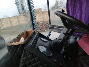 dt 75 satiram: Tecili satilir yaxsi veziyyetdedir senetleride qaydasindadir. elave — 6