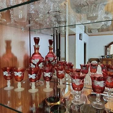 karaca sumqayit: Qırmızı şüşə likör dəsti - Klassik vitraj üslubunda, al-qırmızı — 1