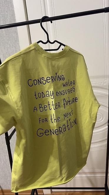 unisex: Neon-sarı rəngdə unisex t-shirt. Xüsusiyyətlər: - Rəng: açıq — 2