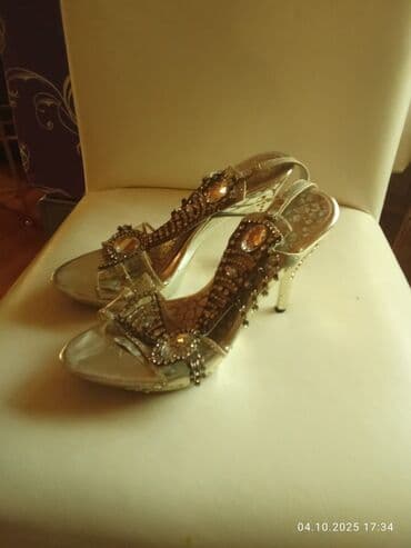 asics onitsuka tiger qadın krossovkaları: Ölçü: 38.5, rəng - Gümüşü, İşlənmiş — 1