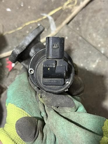 jiquli matoru: Hyundai/Kia EGR klapanı (egzoz qazlarının təkrar dövriyyə klapanı) - — 3