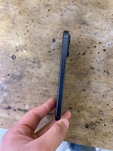 mi 15: IPhone 15 Pro — 3