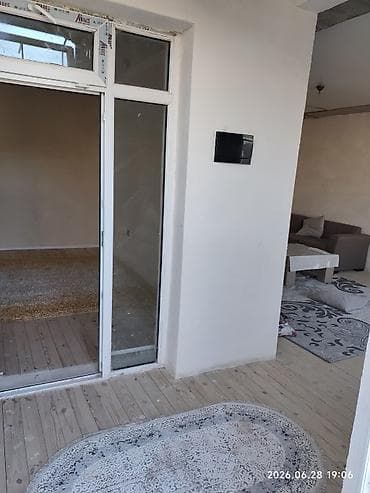 ev: 2 otaqli 48 kv internet ve ev telefon var Bine savxozda esyali — 4