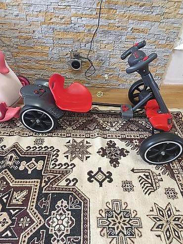 velosabet: Uşaq pedallı maşın/skuter hibridi - Rəng: qara-boz və qırmızı - — 1
