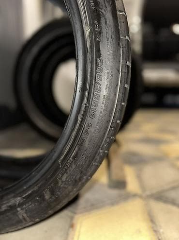 masin bazari: Şin Bridgestone 265 / 35 / R 19 — 3