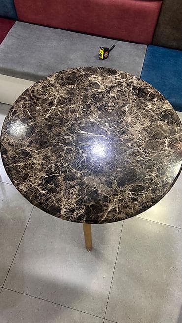 malazya mebel: Toplu ve tek tek de satilir.BOZ masa 40 AZN ideal veziyyetde(230sm — 10