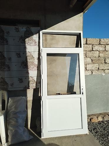 çərçivə qiymətləri: Plastik qapı eni 1m.4 santi hündürlüyü 2.40 nalicnikli qiymət 150 — 3