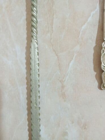 taxta qasiq: 2 ədəd metal qaşıq dəsti - 1 ədəd uzun desert/kokteyl qaşığı: spiral — 2