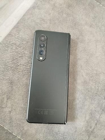 telefonlae: Salam Samsung Z Fold 3 qatlanan telefon satılır. sadəcə iç ekranı — 2