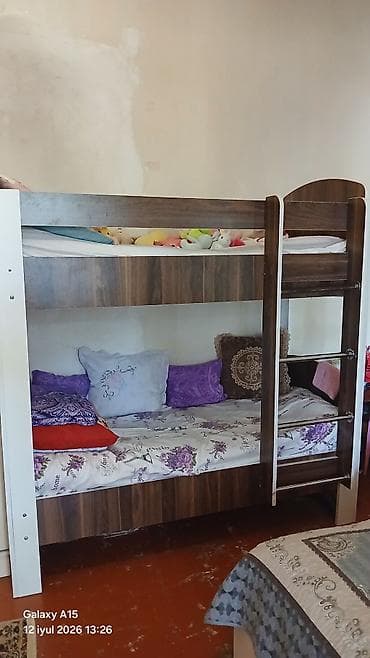 Дом и сад: İki mərtəbəli uşaq/yataq çarpayısı - Material: ağ-qəhvəyi laminat — 3