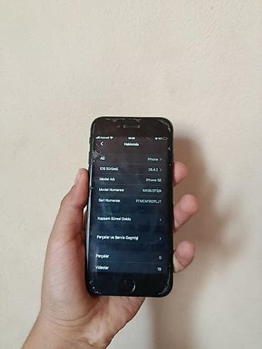 iphone 5 se 2: IPhone SE 2020, 64 GB, Qara, Qırıq — 4