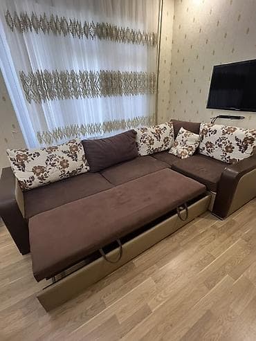 Künc divan – çevrilə bilən yatacaq funksiyalı, ikirəng kombinasiyalı — 1