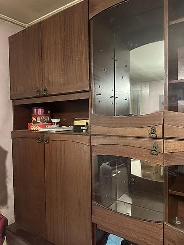 Təcili (evden çıxmalıdı) Klassik üslubda iri ölçülü qonaq otağı divar