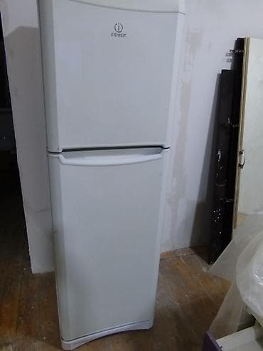 samsunq soyuducu: 2 qapılı Indesit Soyuducu Satılır, rəng - Ağ — 1