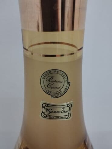 bogema qab: Rəng - Qızılı, Çexiya — 4