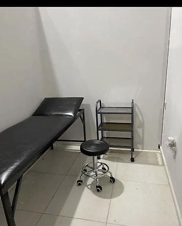 Tibbi müayinə/estetik prosedur üçün mebel dəsti Tərkibi: - Metal