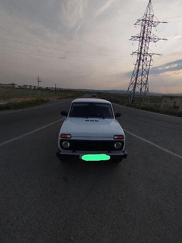 Nəqliyyat: VAZ (LADA) 4x4 Niva: 1.7 l | 2005 il Ofrouder/SUV — 1