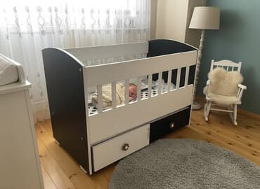 Oğlan və qız üçün, İşlənmiş, Dördbucaq, Beşik, Dəstsiz, Matrassız, Yellənmə mexanizmsiz