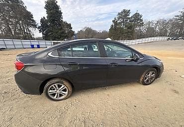 maşın almaq: Chevrolet Cruze: 1.4 l | 2017 il 130000 km Sedan — 7