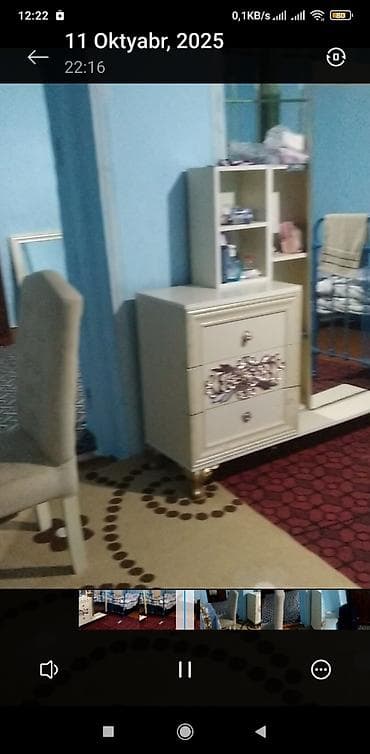 ehmedli heyet evi: Geniş və işıqlı otaq kirayə verilir. Xüsusiyyətlər: - 1 böyük otaq — 3