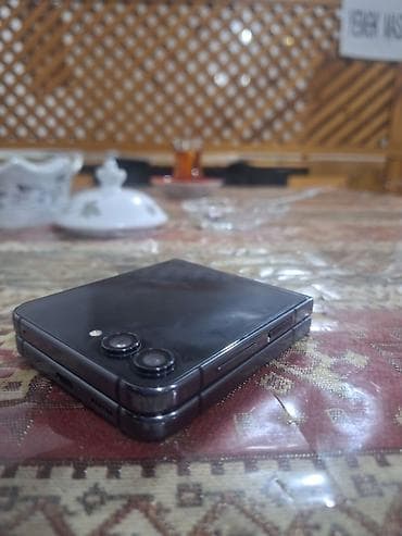 iphone 8 ekranı: Qatlana bilən smartfon – kompakt dizayn, güclü imkanlar - Korpus — 1