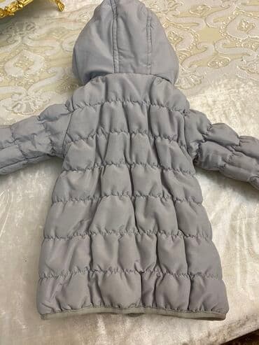 Kurtkalar: Koton firmasindan 2 terefli kurtka, 6-9 ay yazilib amma men qizima 1 — 4