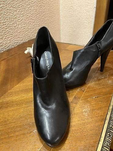 ayaqqabı: Hamısı brend 1-2 dəfə geyinilib 37,5-38 razmer, tiqrovı təzə türkiyə39 — 3