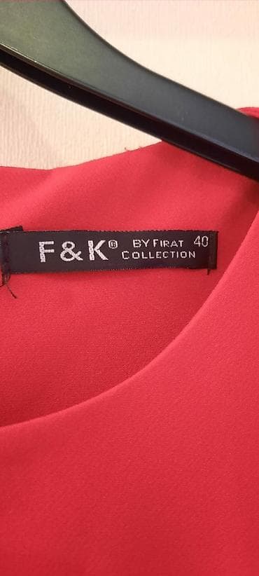 vecerni don: Reng:qara,qirmizi. 
Uzunluĝu: 90 sm
50 manat,
teze deil — 1