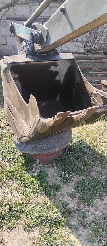 turbo az panorama: Ekskavator üçün torpaqqabı (kovş) — gücləndirilmiş kənar və dişli — 3