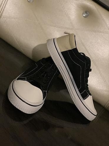 Günlük krossovka – “Fashion Fst. 1985” dizaynı - Rəng: qara–ağ