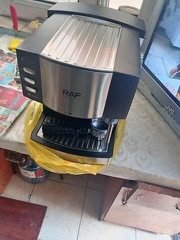 Qəhvə maşını Raf, Yarımavtomat