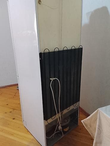 fen satisi: Xarab 2 qapılı Indesit Soyuducu Satılır, rəng - Ağ — 7