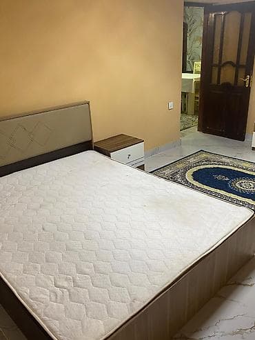 İcarəyə verilir – tam təchizatlı mənzil Plan və otaqlar: - Ayrı — 10