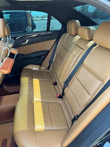 mersedes kapot: Mercedes-Benz E-Class sedan - Korpus: qara rəng, xrom detallar, 17" — 3