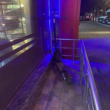 scooter icaresi: İşlənmiş Elektrik samokat 10", > 1000 Vt, 16 - 25 km/s, Ödənişli çatdırılma — 6