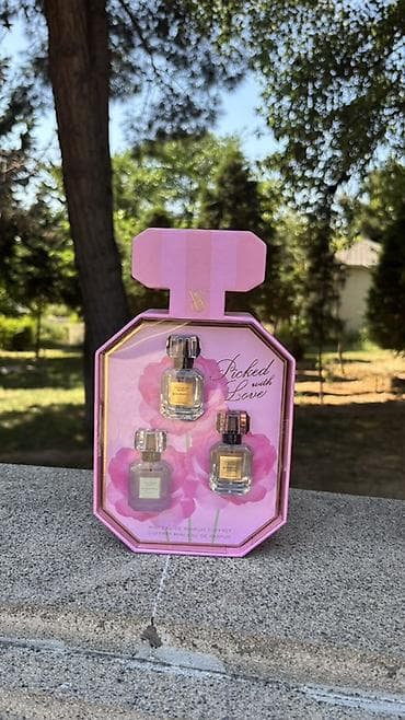 Victoria’s Secret “Picked with Love” mini ətir dəsti original -