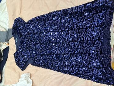 topik geyim: Qadın geyim dəsti – 4 fərqli don 1) Pudra rəngli, incə çiçək naxışlı — 15