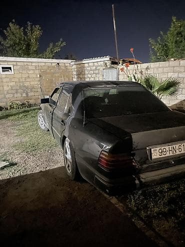elektrikli moped ikinci el: Mercedes-Benz E 230: 2.3 l | Sedan — 2
