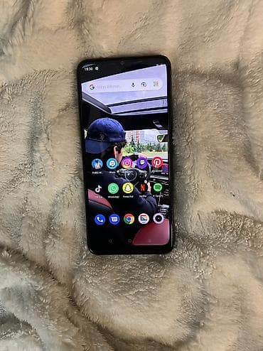 Realme C11, 32 GB, rəng - Qara, Face ID lalafo.az -da Realme C11, 32 GB, rəng - Qara, Face ID