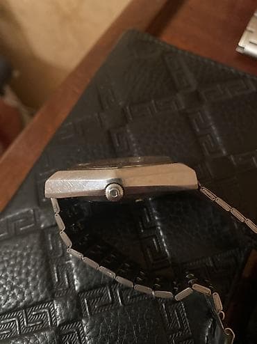 qol saadı: İşlənmiş, Qol saatı, Omax, rəng - Qırmızı — 3