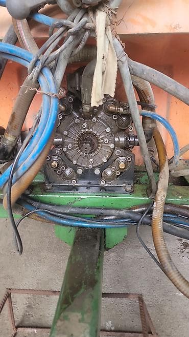 ağaçların dermanlanmasi: Bağ və meyvə bağlarının dərmanlanması üçün qoşqu tipli çiləyici — 2