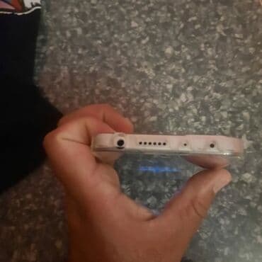 планшет для рисования: Məhsul: Xiaomi Redmi smartfon Xüsusiyyətlər: - Arxa paneldə — 4